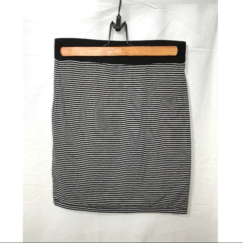 Tucker + Tate | Mini Skirt | XL | Stretchy & Soft